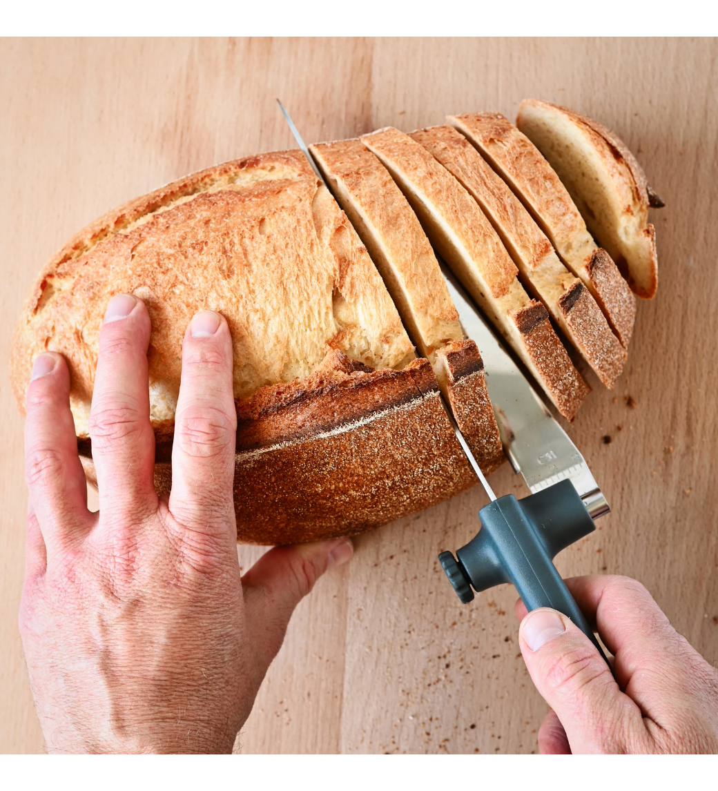 Bread Knife with Guide